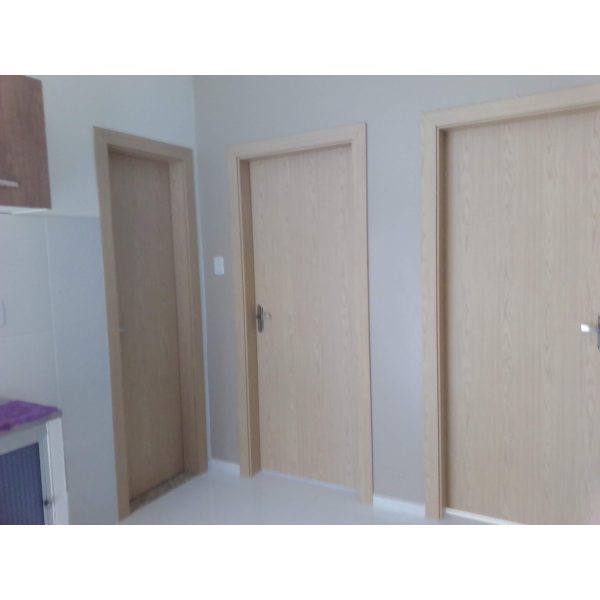 Aluga-se apartamento