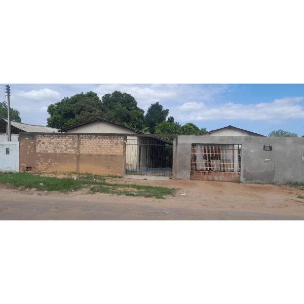 Vende-se casa