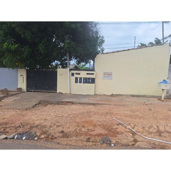 Aluga-se apartamento