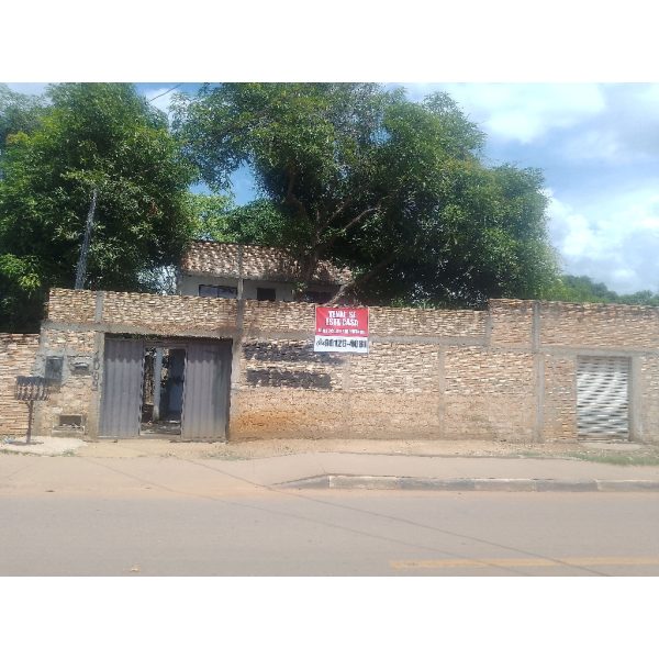 Vende -se casa é ponto comercial!!