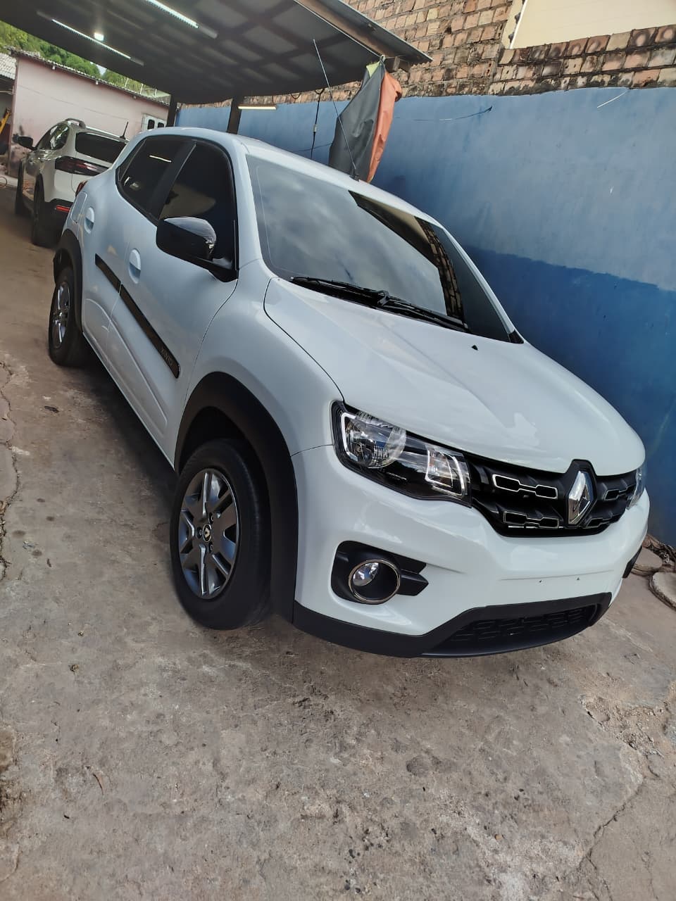 VENDE-SE KWID