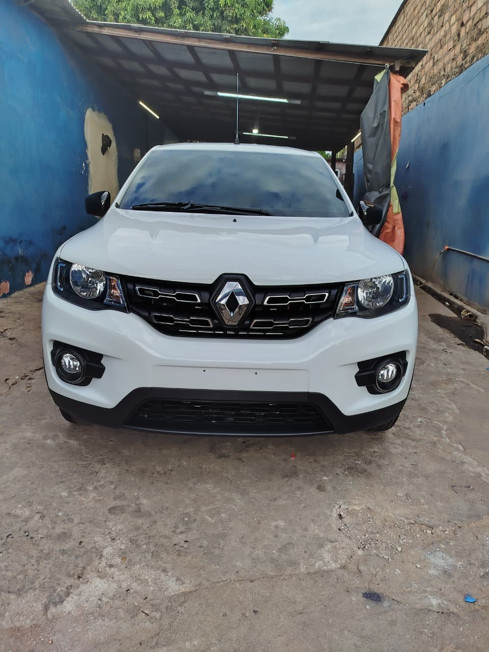 VENDE-SE KWID