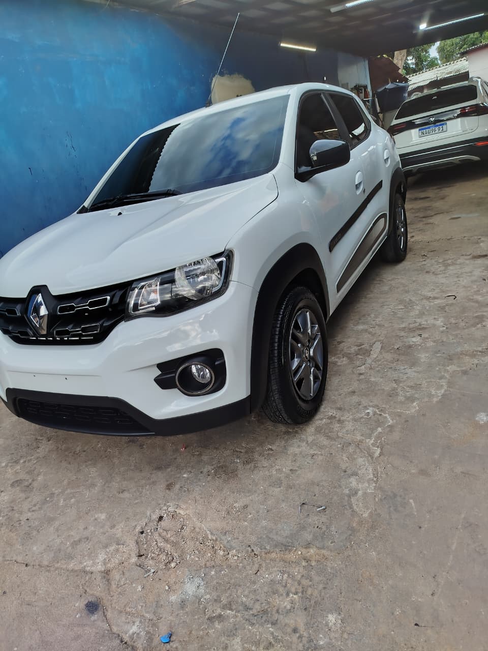 VENDE-SE KWID
