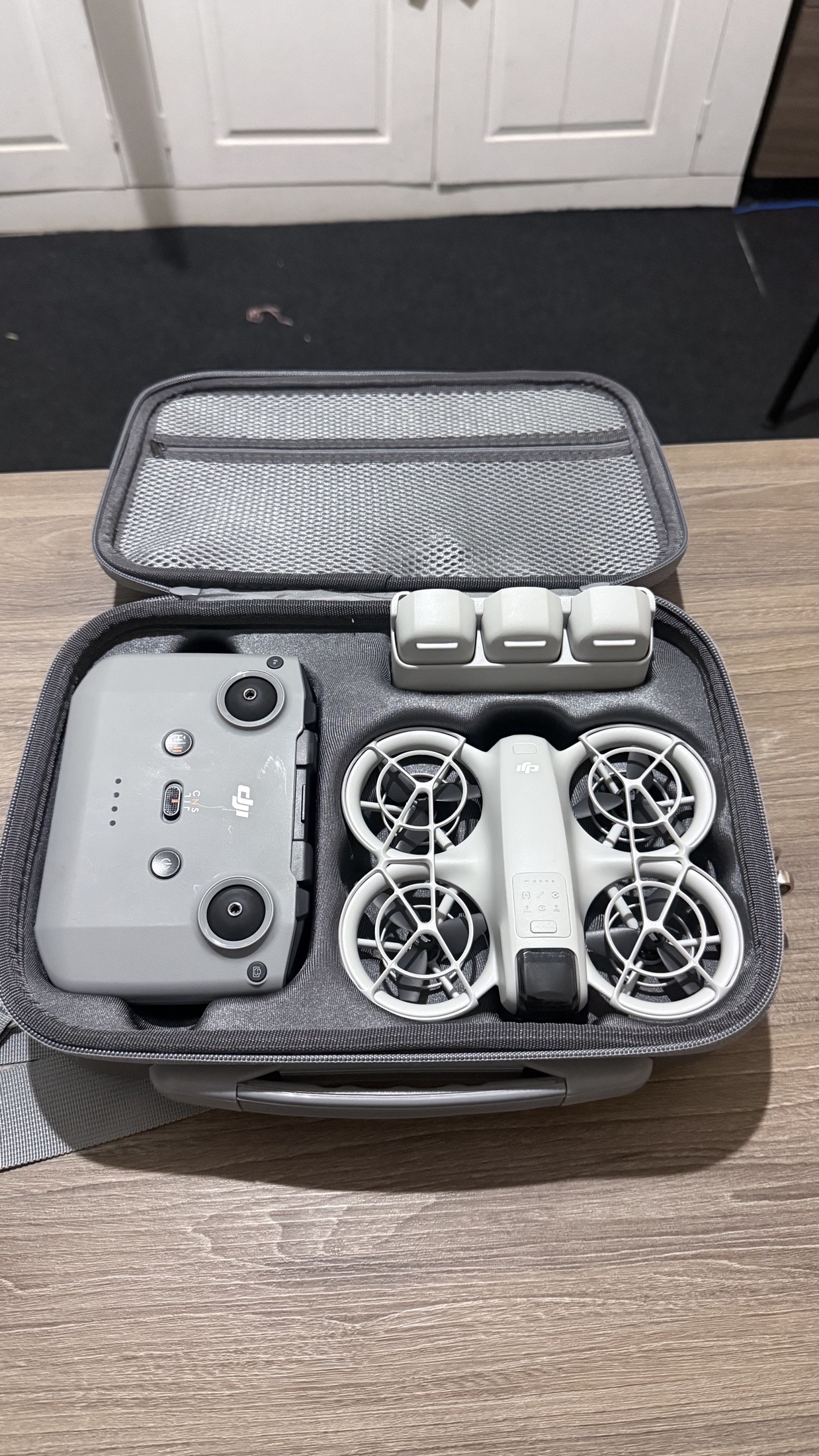 drone DJI neo