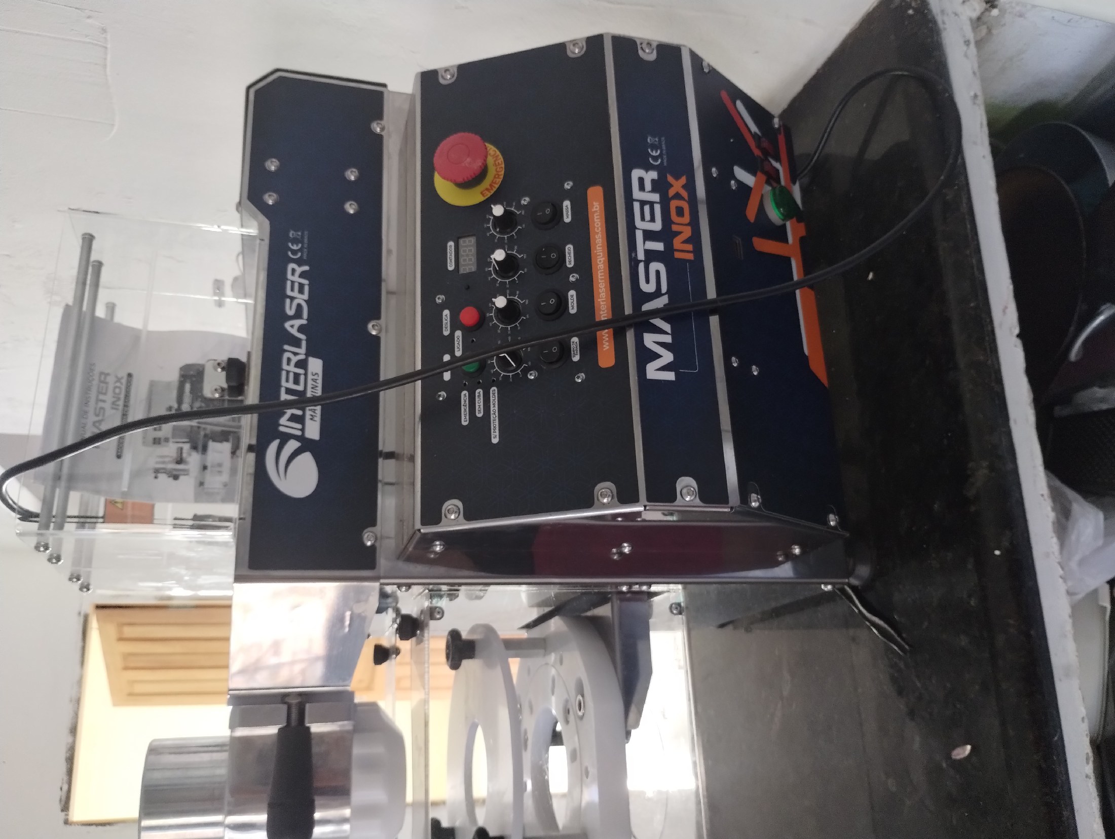 máquina de modelar salgados