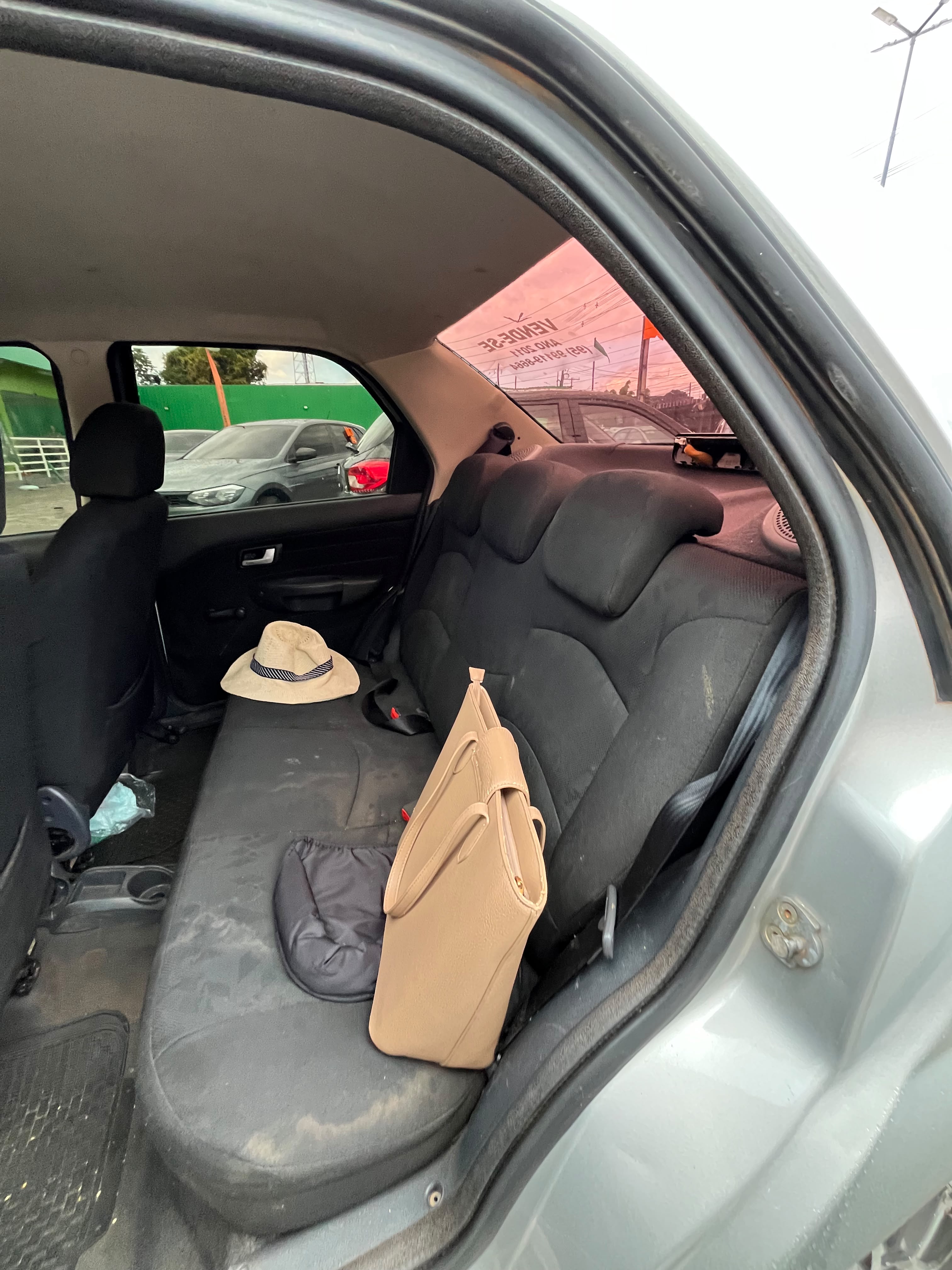Vende-se